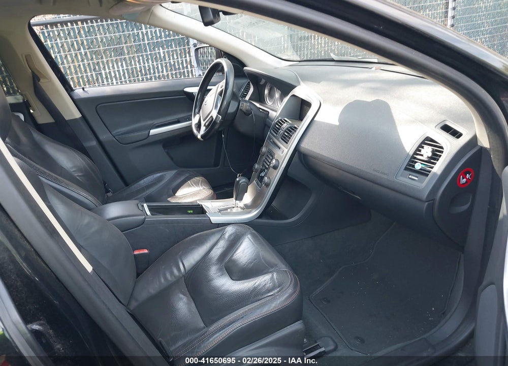 2012 VOLVO XC60 VIN: YV4952DL8C2261830