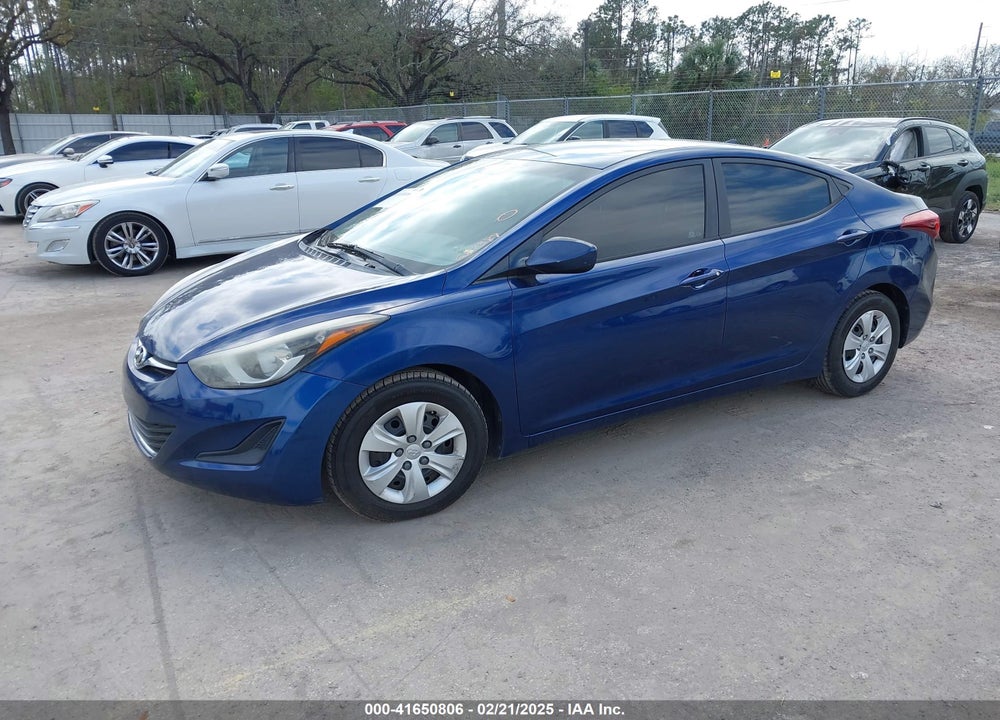 2016 HYUNDAI ELANTRA SE VIN: 5NPDH4AE0GH687389