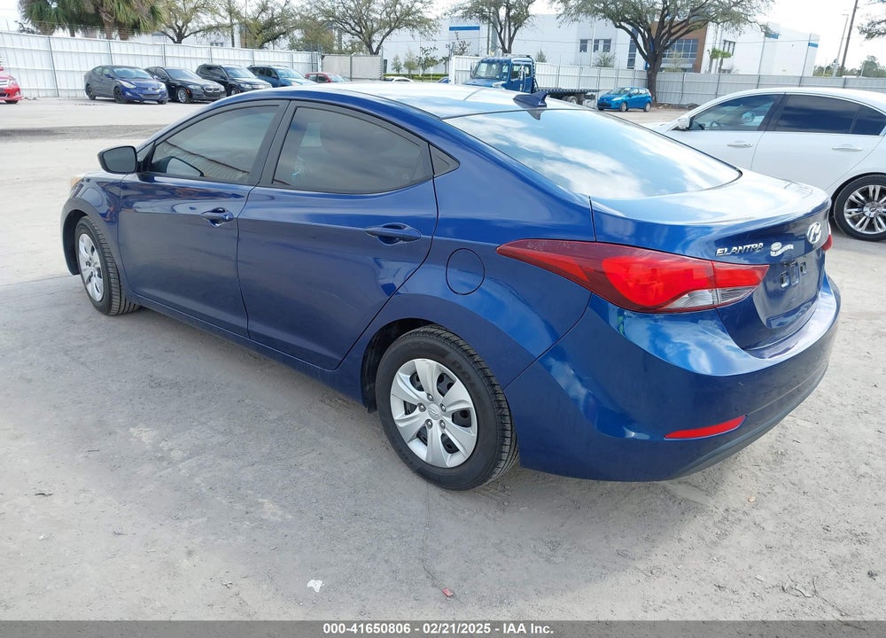 2016 HYUNDAI ELANTRA SE VIN: 5NPDH4AE0GH687389
