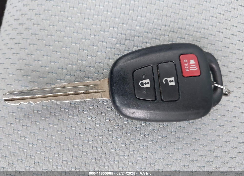 2015 TOYOTA PRIUS C ONE VIN: JTDKDTB35F1113645
