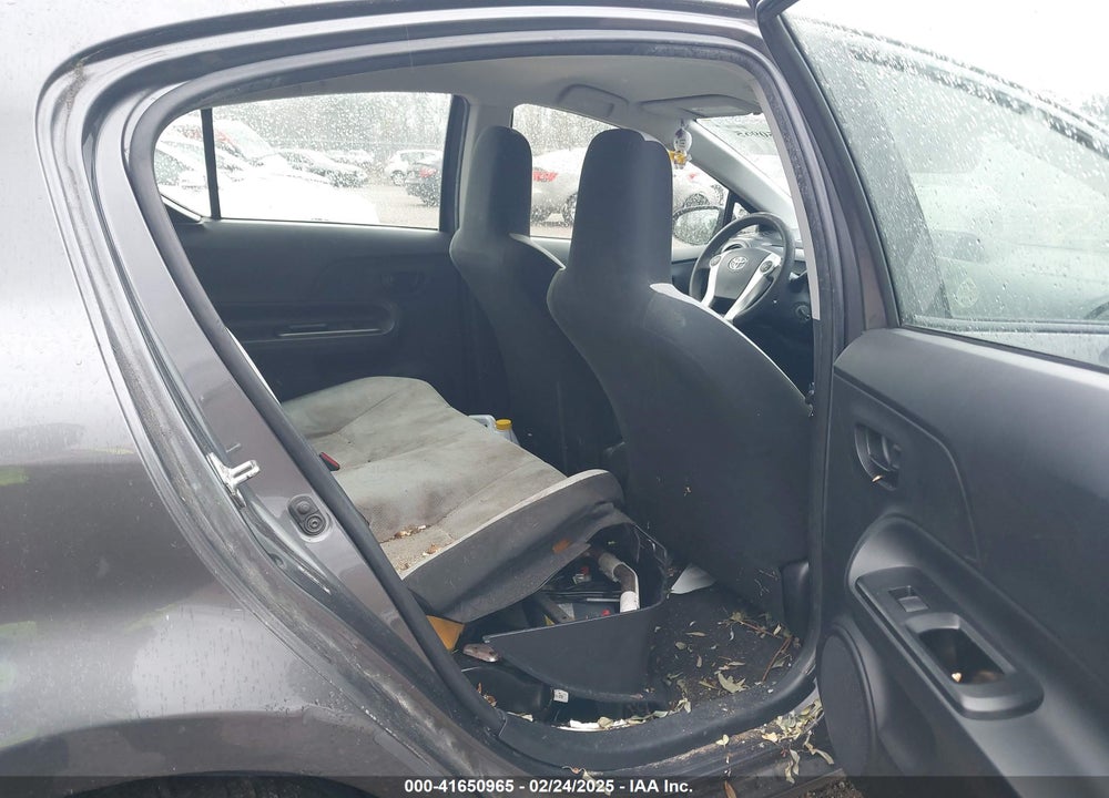 2015 TOYOTA PRIUS C ONE VIN: JTDKDTB35F1113645