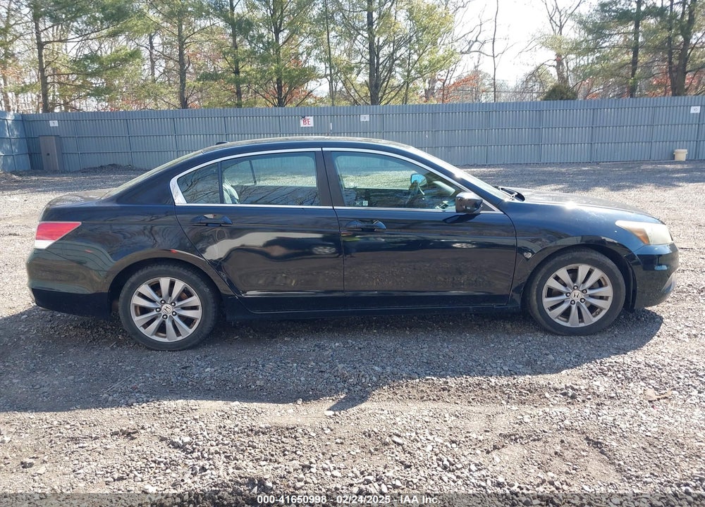 2011 HONDA ACCORD 2.4 EX-L VIN: 1HGCP2F8XBA011667