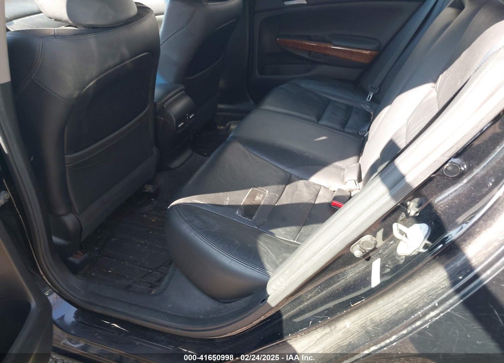 2011 HONDA ACCORD 2.4 EX-L VIN: 1HGCP2F8XBA011667