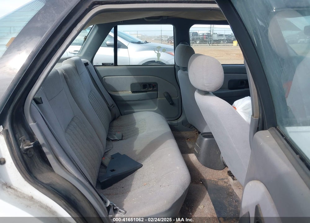 1995 SATURN SL1 VIN: 1G8ZG5286SZ323447