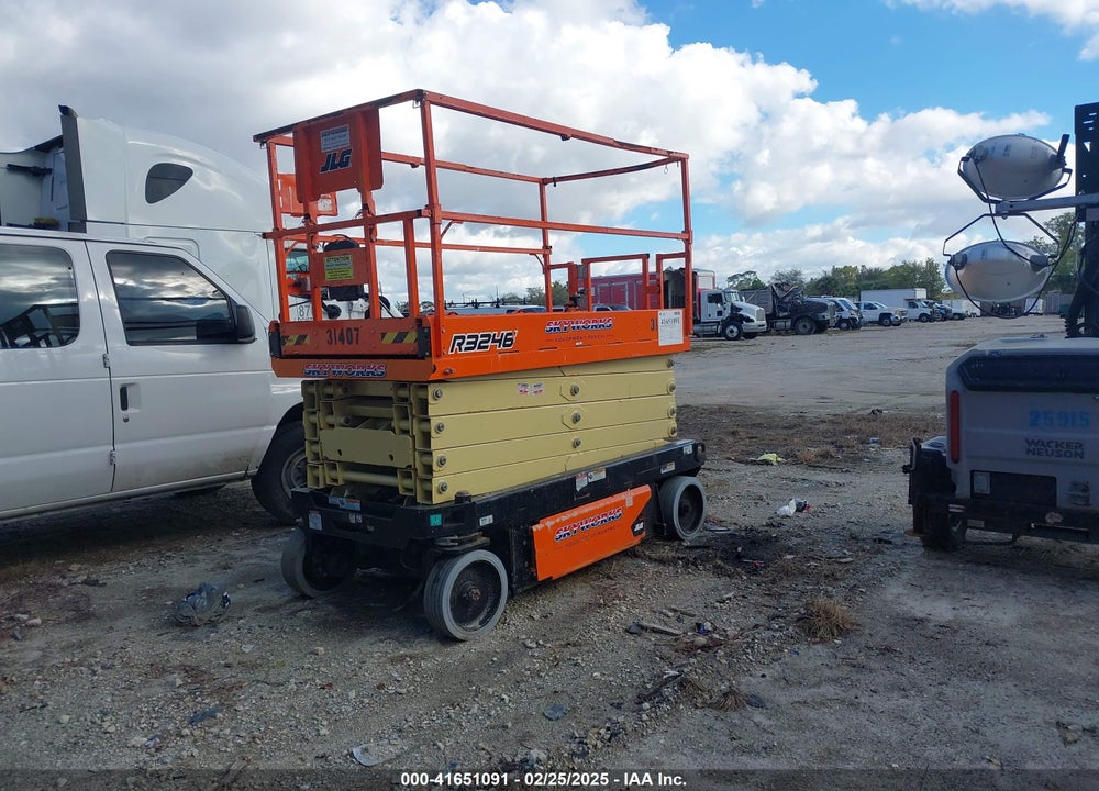 2022 JLG R3246 SCISSOR LIFT VIN: M200057728