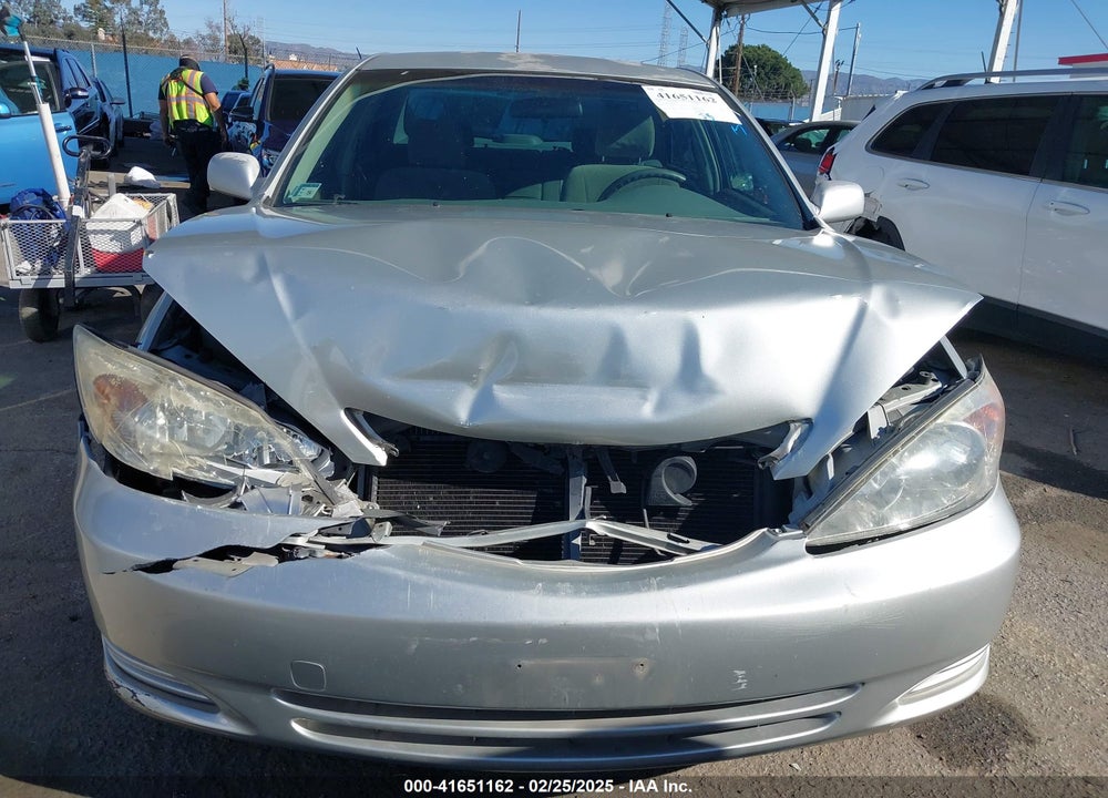 2002 TOYOTA CAMRY LE VIN: JTDBE32K520115545