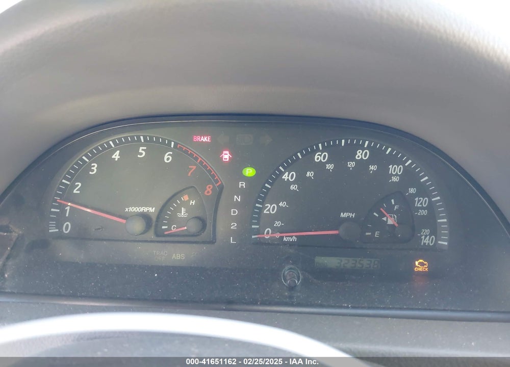 2002 TOYOTA CAMRY LE VIN: JTDBE32K520115545