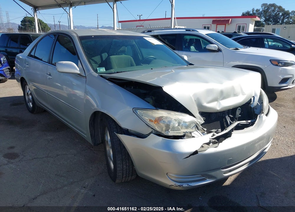 2002 TOYOTA CAMRY LE VIN: JTDBE32K520115545
