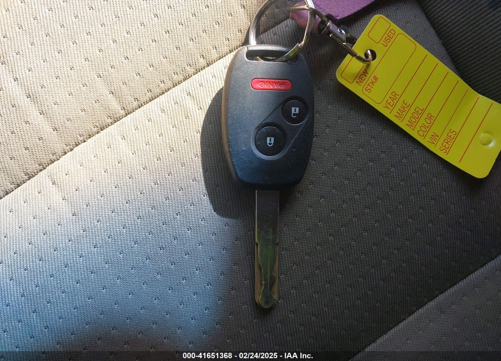 2006 HONDA PILOT VIN: 2HKYF18106H513961