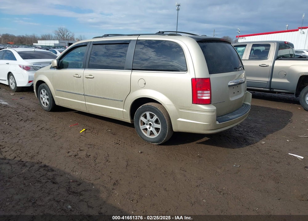 2010 CHRYSLER TOWN & COUNTRY VIN: 2A4RR5D19AR494289