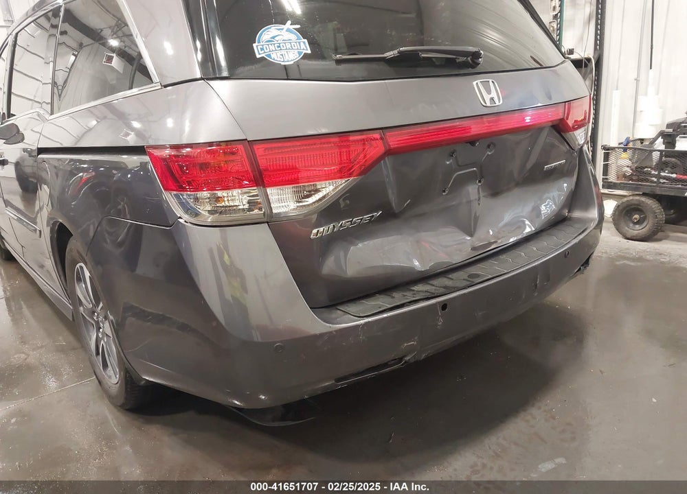 2015 HONDA ODYSSEY TOURING/TOURING ELITE VIN: 5FNRL5H98FB067678