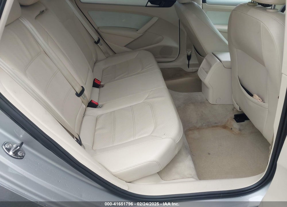 2012 VOLKSWAGEN PASSAT VIN: 1VWBH7A36CC077412