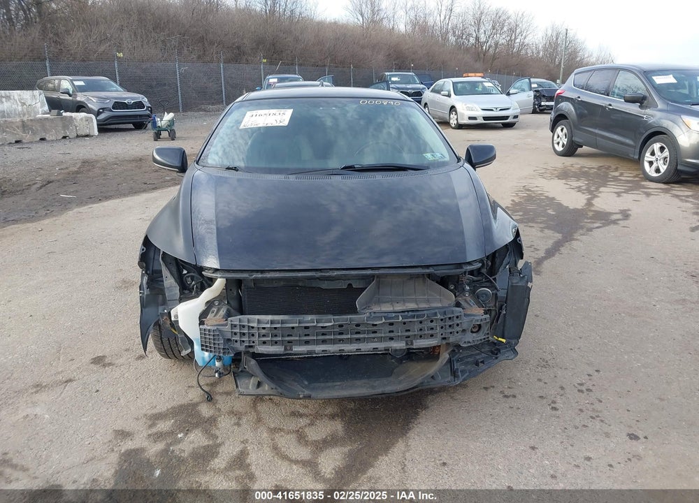 2011 HONDA CR-Z VIN: JHMZF1D62BS000890