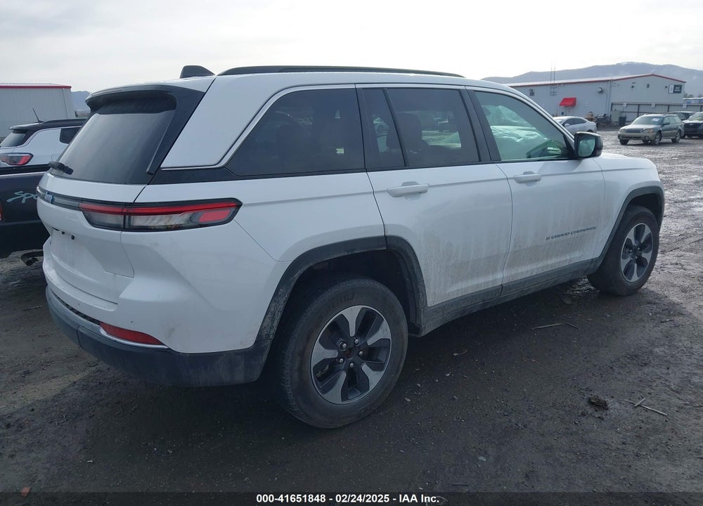 2024 JEEP GRAND CHEROKEE VIN: 1C4RJYB6XR8516658
