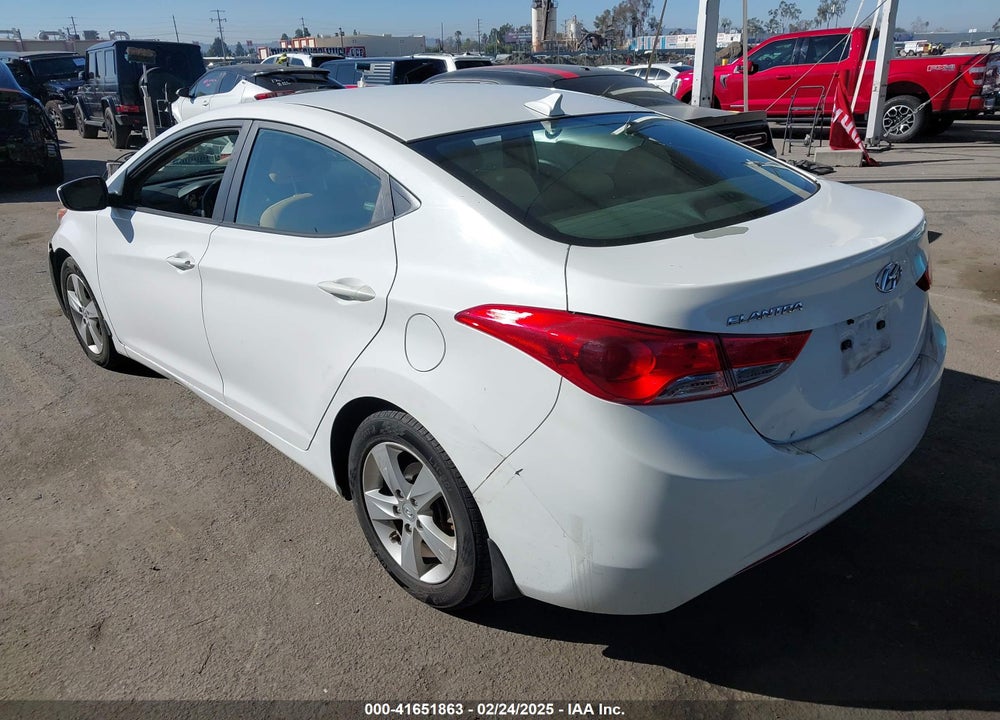 2013 HYUNDAI ELANTRA VIN: 5NPDH4AE0DH273105