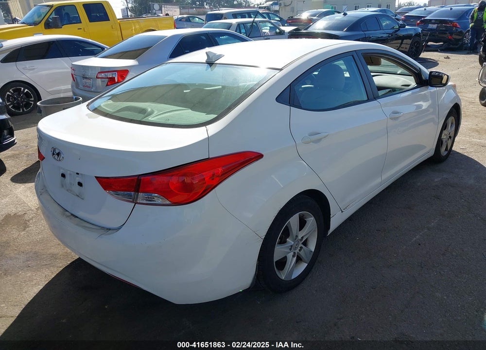 2013 HYUNDAI ELANTRA VIN: 5NPDH4AE0DH273105