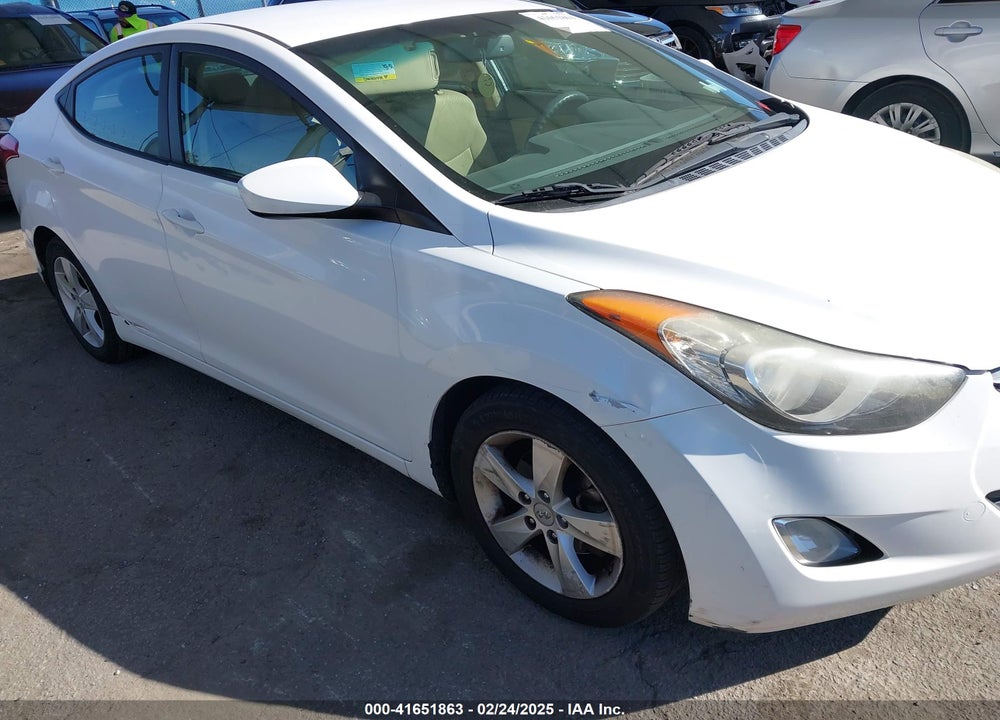 2013 HYUNDAI ELANTRA VIN: 5NPDH4AE0DH273105