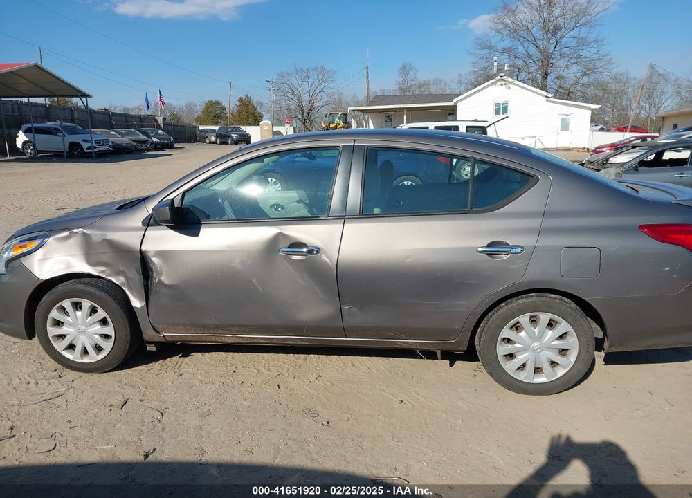 2015 NISSAN VERSA 1.6 SV VIN: 3N1CN7AP9FL827027