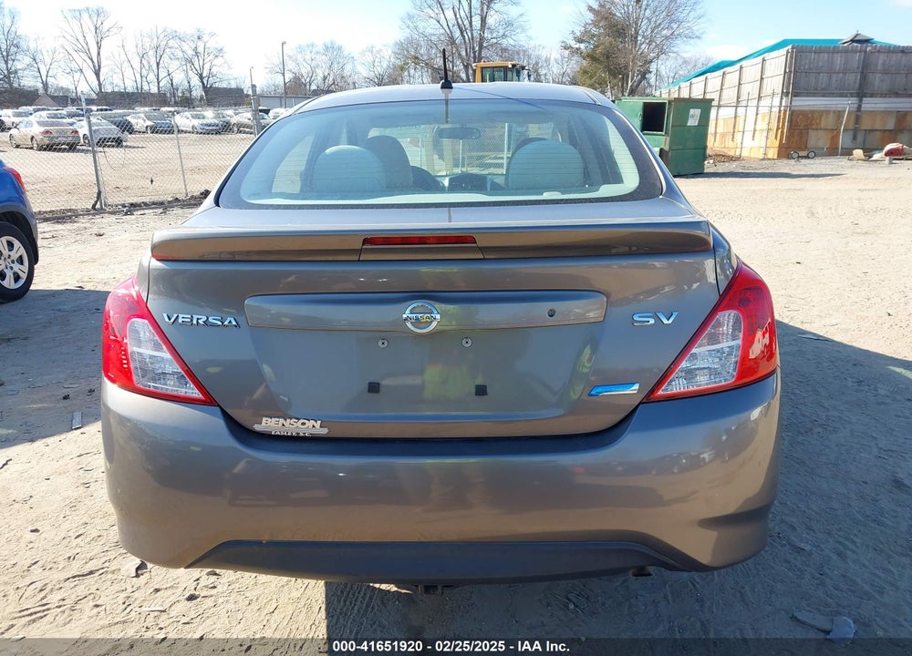 2015 NISSAN VERSA 1.6 SV VIN: 3N1CN7AP9FL827027