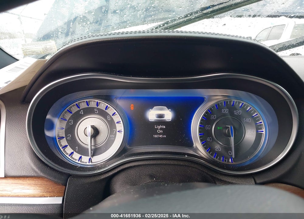 2015 CHRYSLER 300C VIN: 2C3CCAPT9FH860157