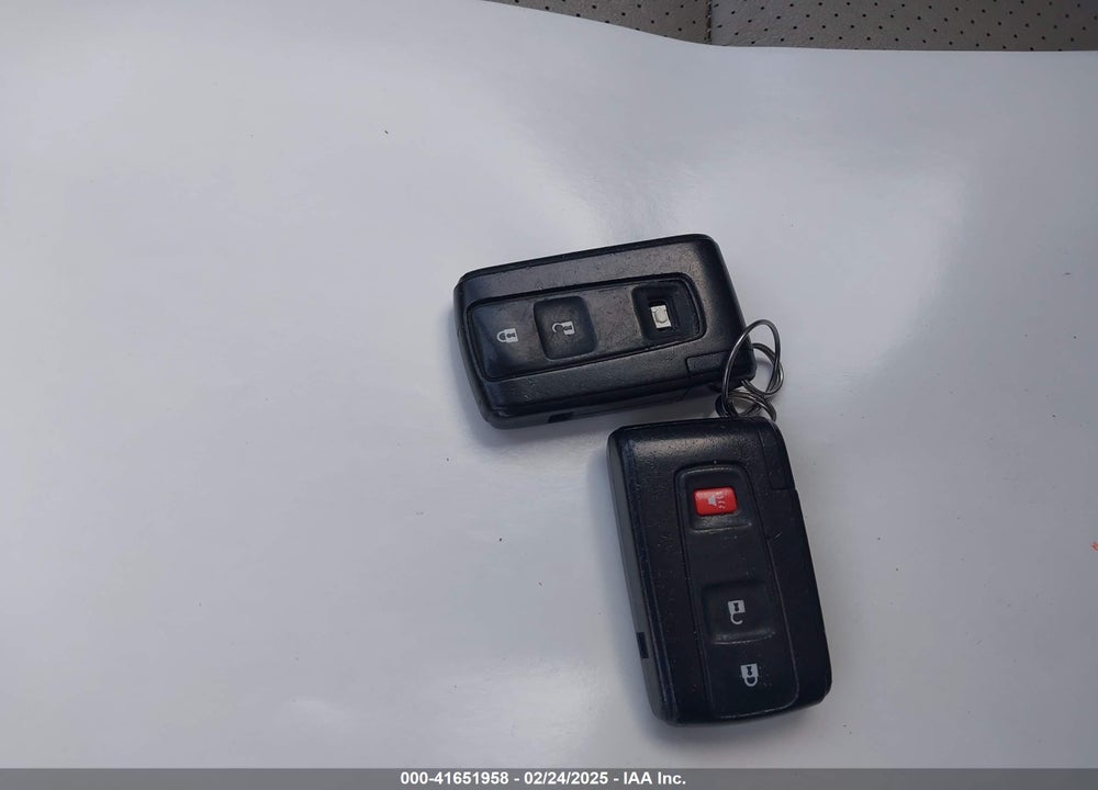 2009 TOYOTA PRIUS VIN: JTDKB20U797840413