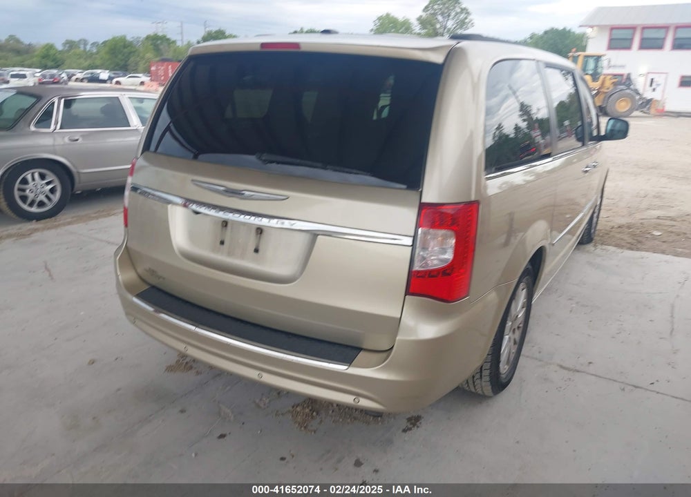 2011 CHRYSLER TOWN & COUNTRY TOURING-L VIN: 2A4RR8DG1BR781360