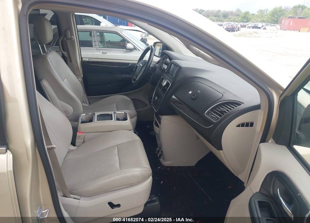 2011 CHRYSLER TOWN & COUNTRY TOURING-L VIN: 2A4RR8DG1BR781360