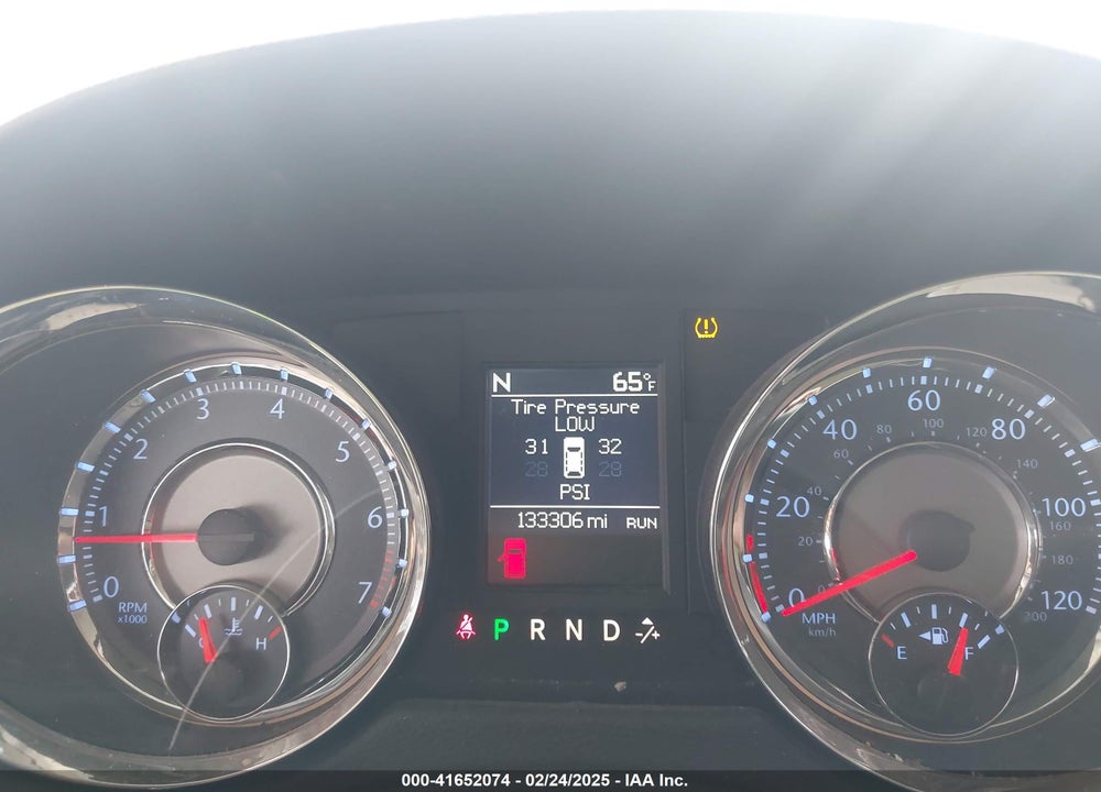 2011 CHRYSLER TOWN & COUNTRY TOURING-L VIN: 2A4RR8DG1BR781360