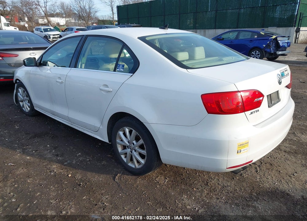 2013 VOLKSWAGEN JETTA VIN: 3VWDP7AJ3DM443952