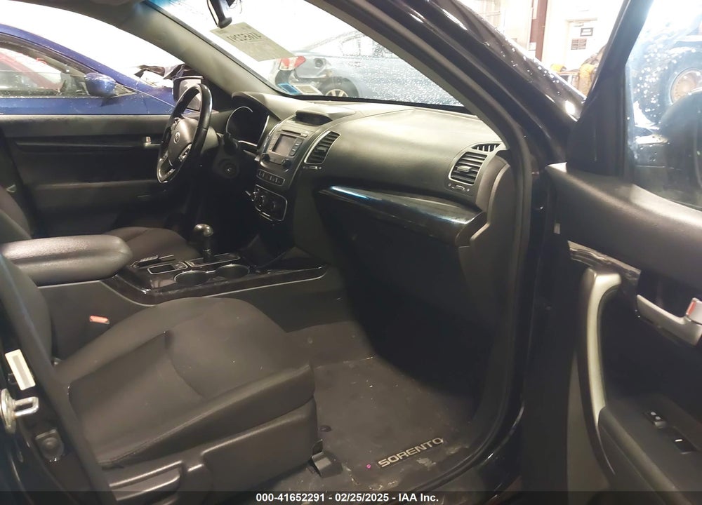 2015 KIA SORENTO VIN: 5XYKTCA65FG554108