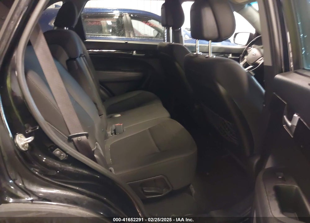 2015 KIA SORENTO VIN: 5XYKTCA65FG554108