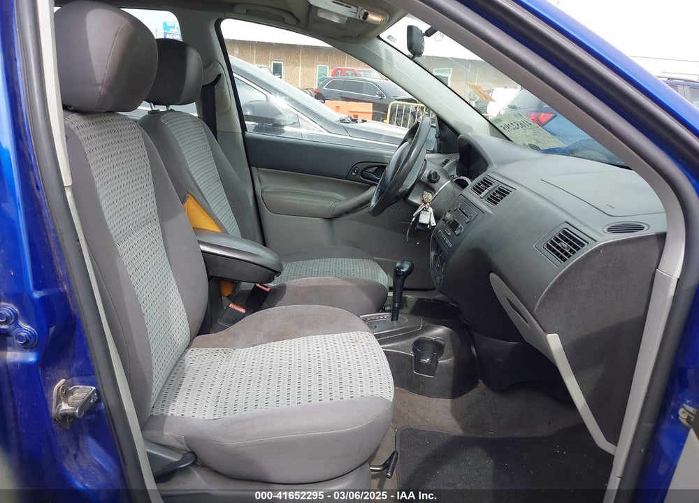 2006 FORD FOCUS ZX4 VIN: 1FAHP34N26W108556