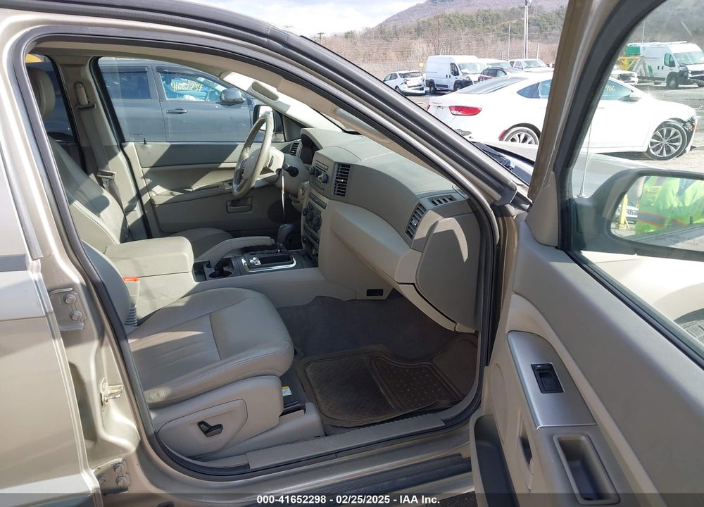 2005 JEEP GRAND CHEROKEE LAREDO VIN: 1J4HR48N65C552764