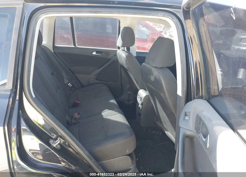 2013 VOLKSWAGEN TIGUAN VIN: WVGAV3AXXDW594680