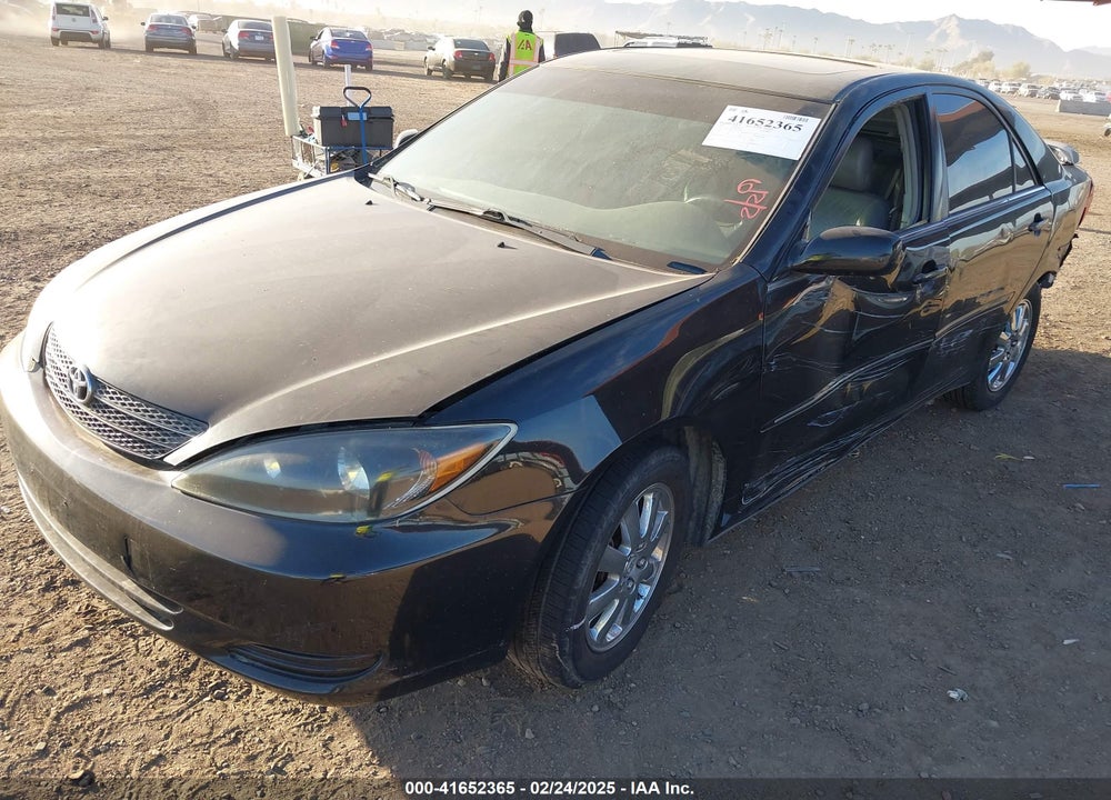 2002 TOYOTA CAMRY XLE VIN: 4T1BE32K52U077318