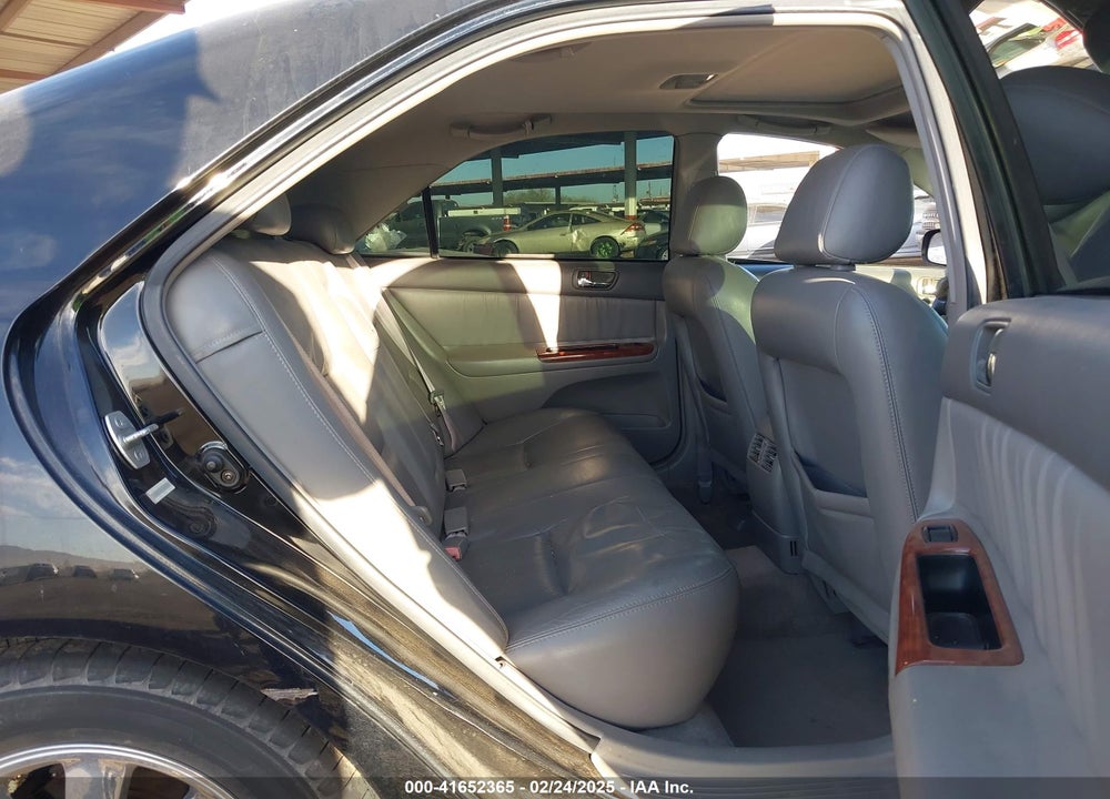 2002 TOYOTA CAMRY XLE VIN: 4T1BE32K52U077318