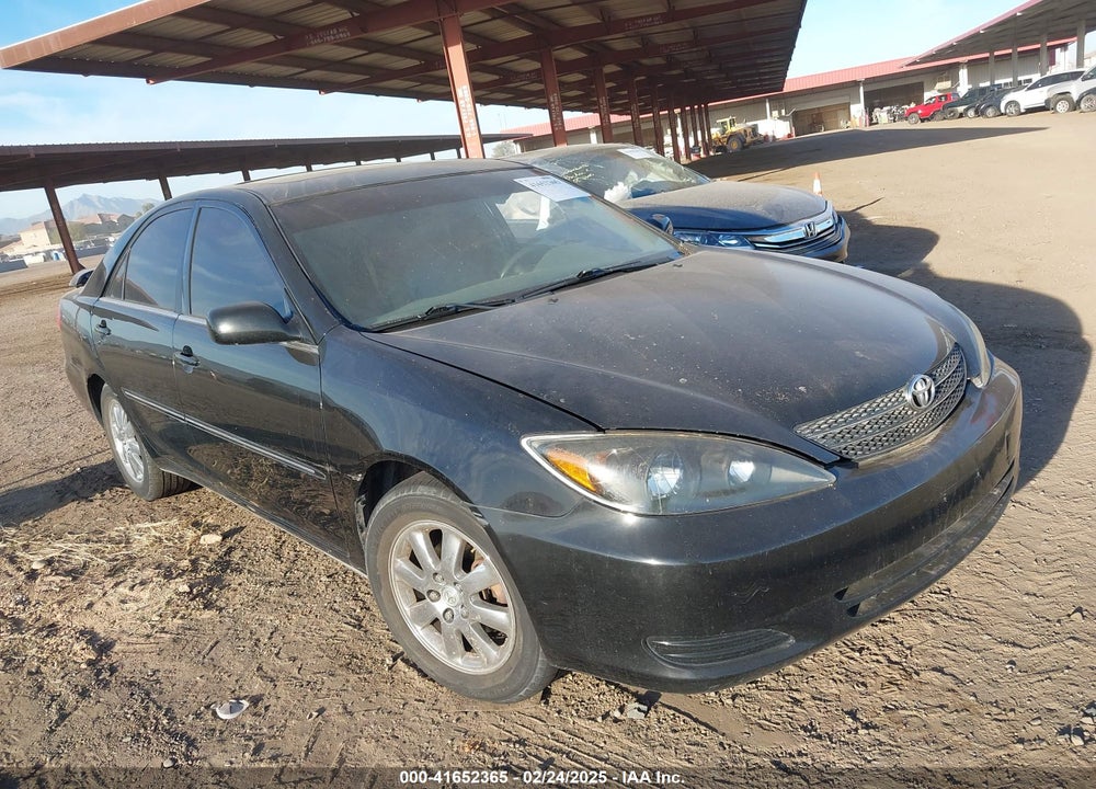 2002 TOYOTA CAMRY XLE VIN: 4T1BE32K52U077318