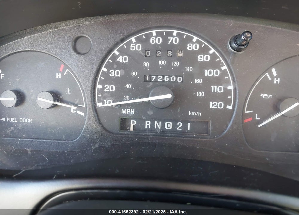 2000 FORD RANGER XL/XLT VIN: 1FTYR10C1YPB33104