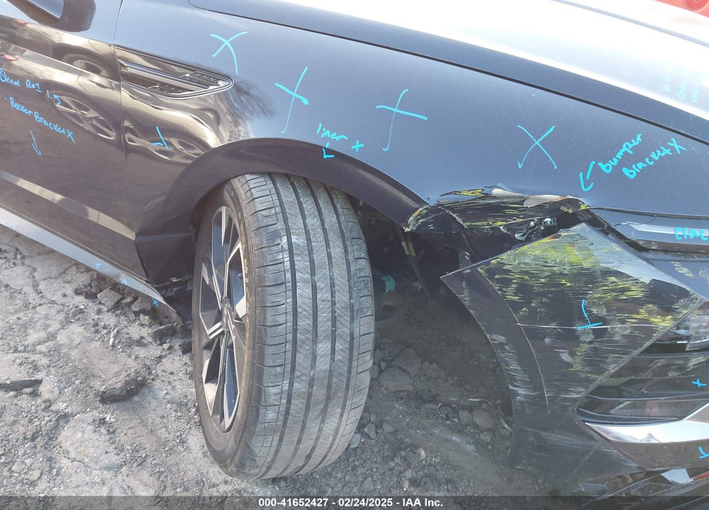 2024 HYUNDAI SONATA VIN: KMHL64JA1RA399546