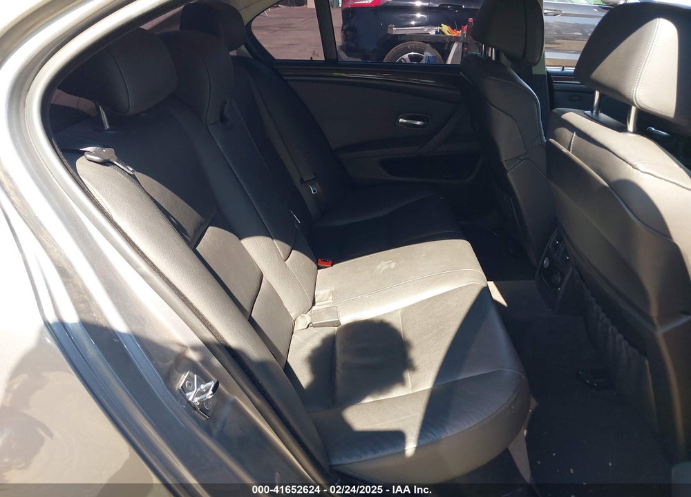 2008 BMW 528I VIN: WBANU53588CT19779