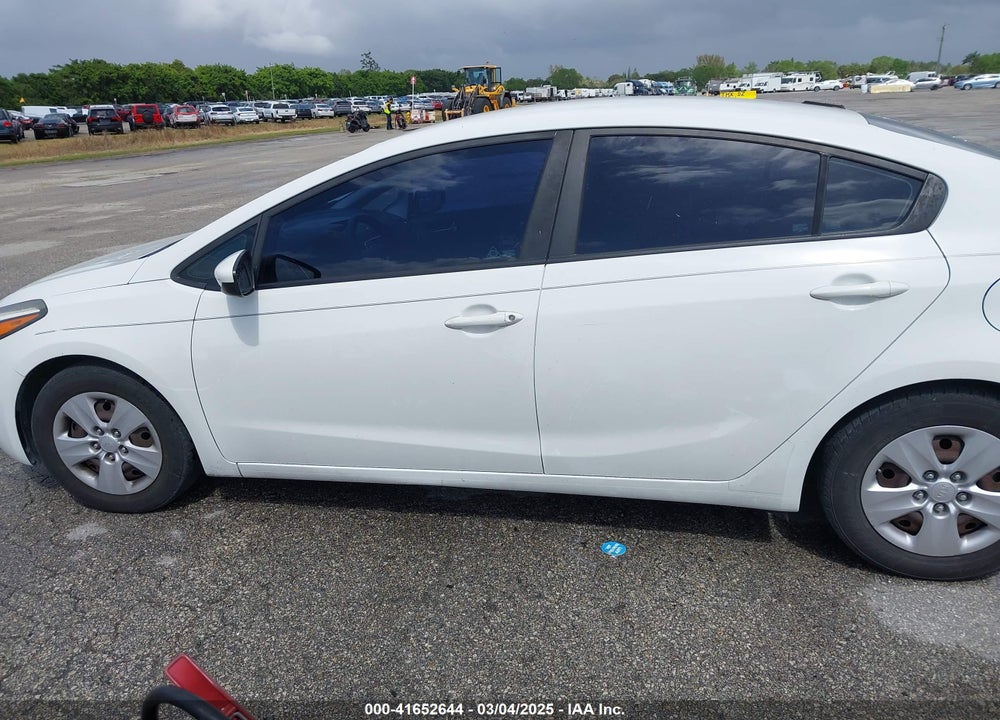 2017 KIA FORTE LX VIN: 3KPFK4A78HE072333