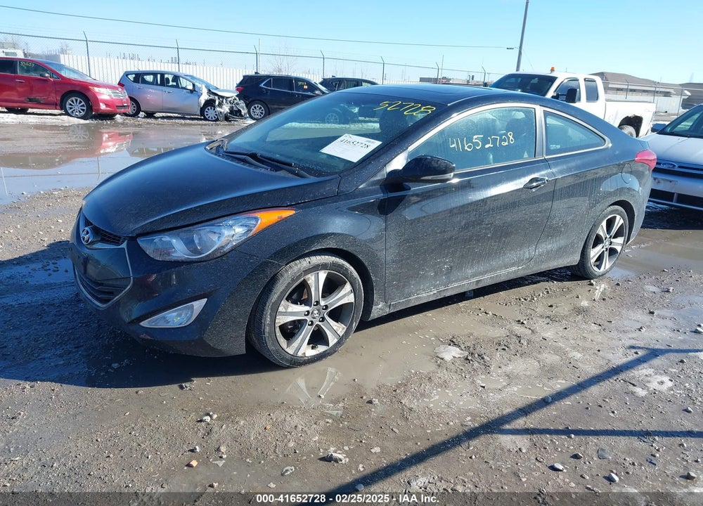 2013 HYUNDAI ELANTRA VIN: KMHDH6AE2DU001233