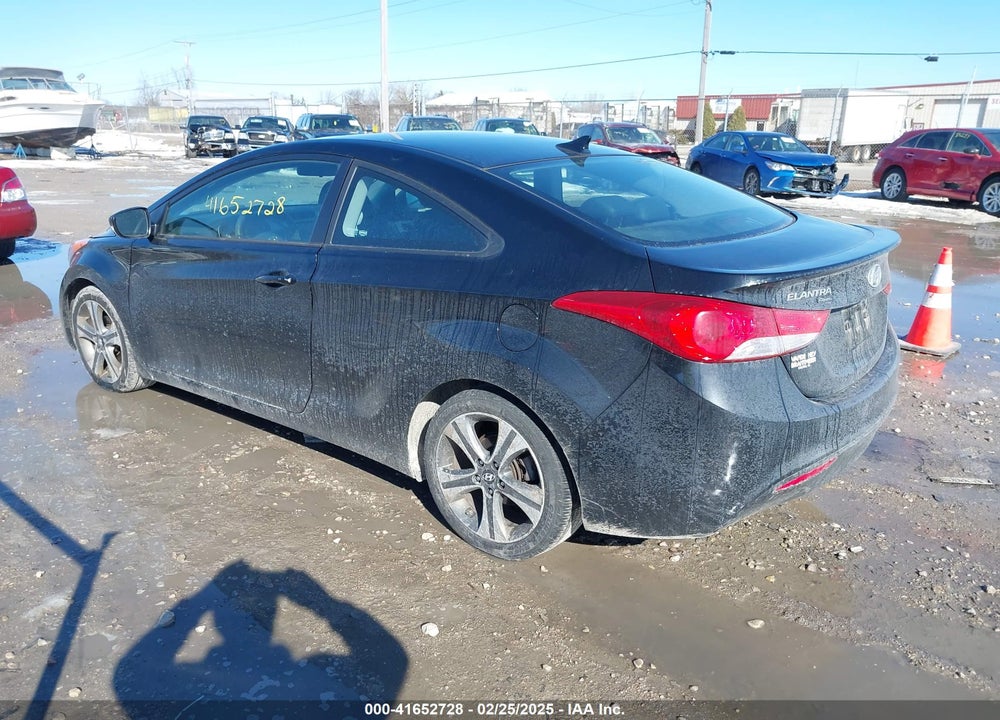 2013 HYUNDAI ELANTRA VIN: KMHDH6AE2DU001233