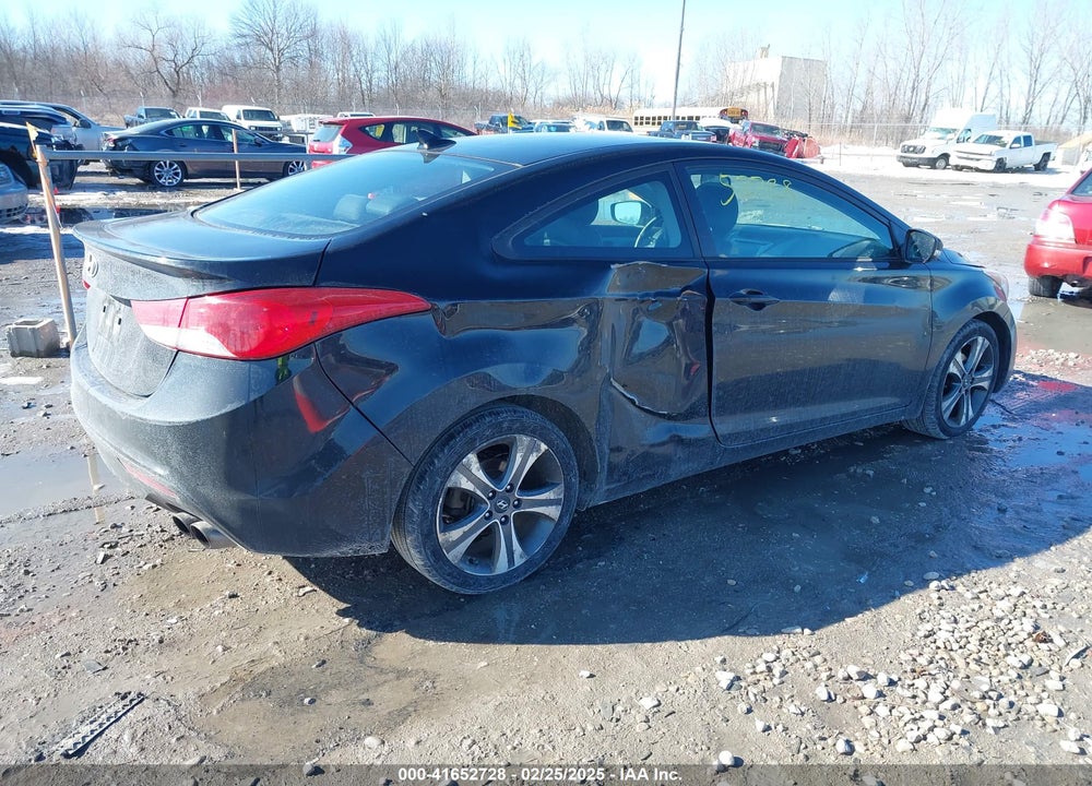 2013 HYUNDAI ELANTRA VIN: KMHDH6AE2DU001233