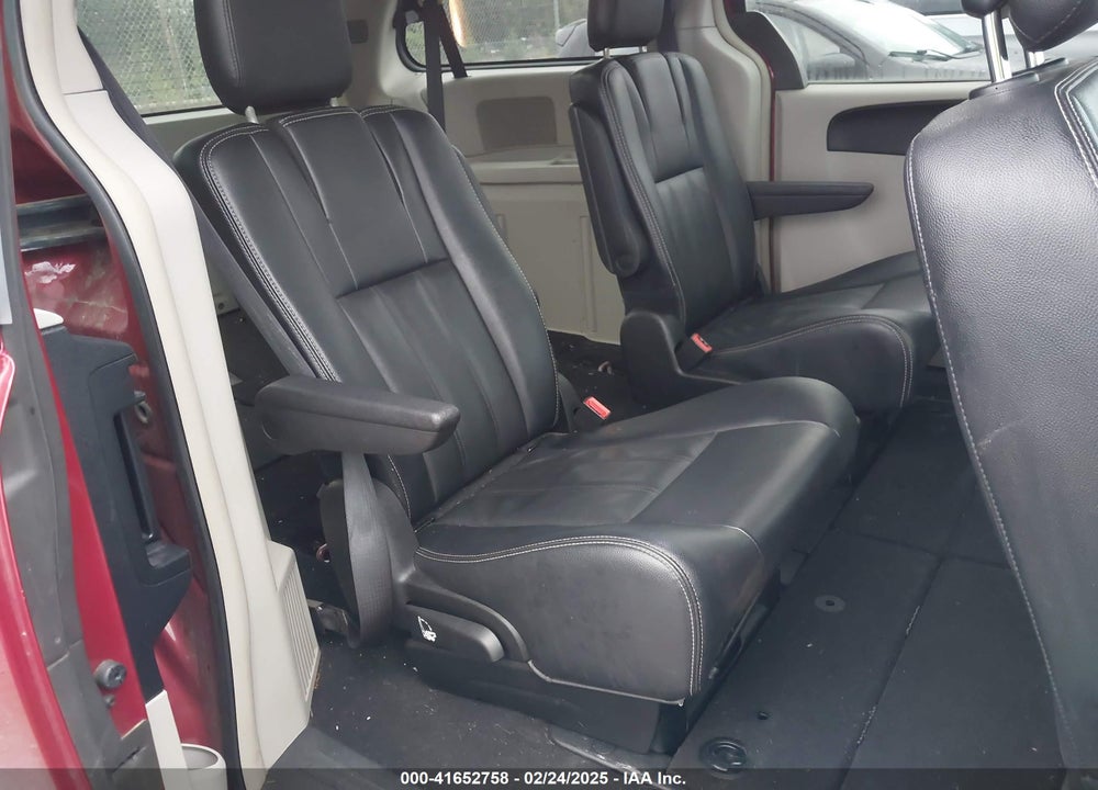 2016 CHRYSLER TOWN & COUNTRY TOURING VIN: 2C4RC1BG0GR267816