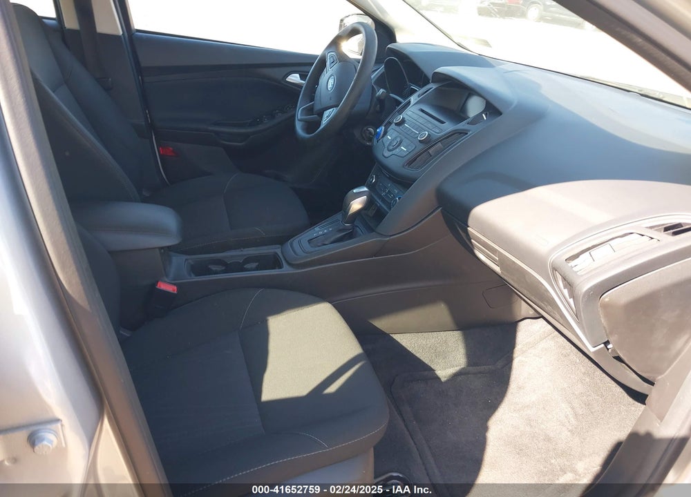 2016 FORD FOCUS VIN: 1FADP3F25GL240781