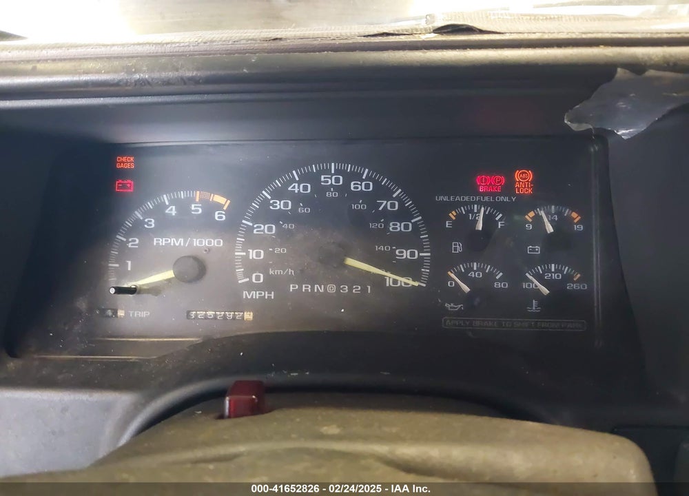 1996 GMC YUKON VIN: 1GKEK13R2TJ743987