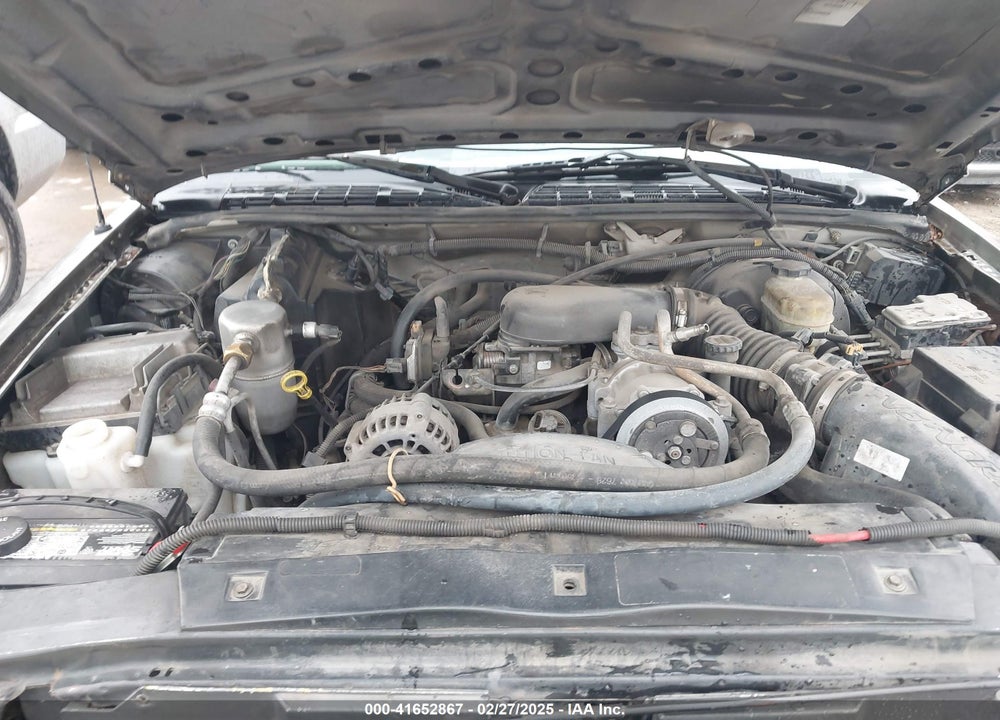 2002 CHEVROLET S-10 LS VIN: 1GCDT13WX2K196938
