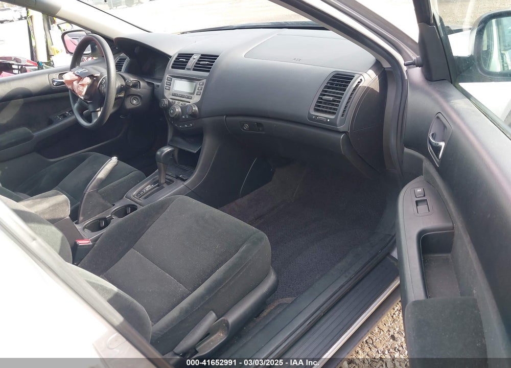 2006 HONDA ACCORD VIN: 1HGCM56126A034167