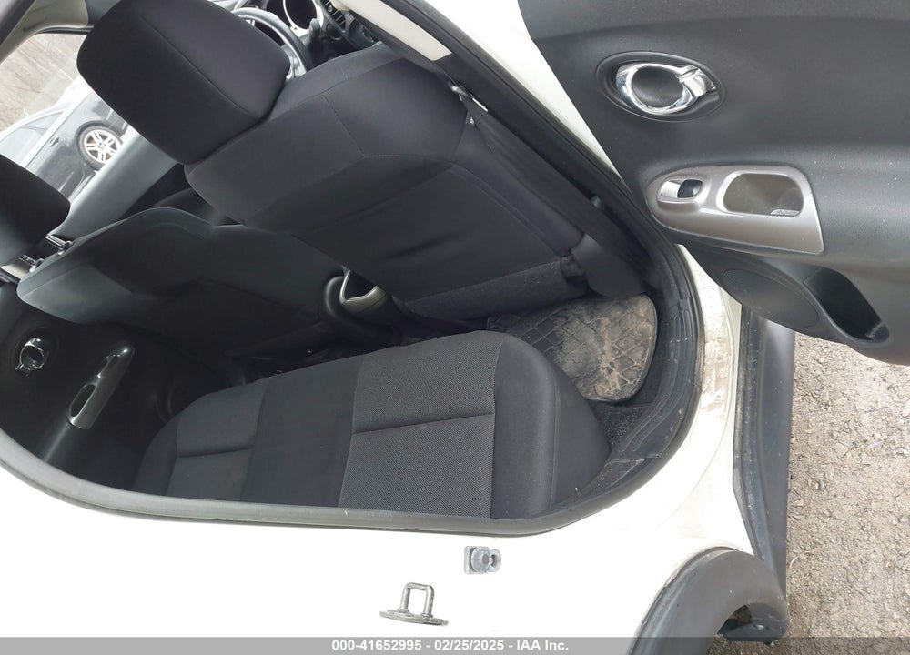 2013 NISSAN JUKE VIN: JN8AF5MV1DT219550